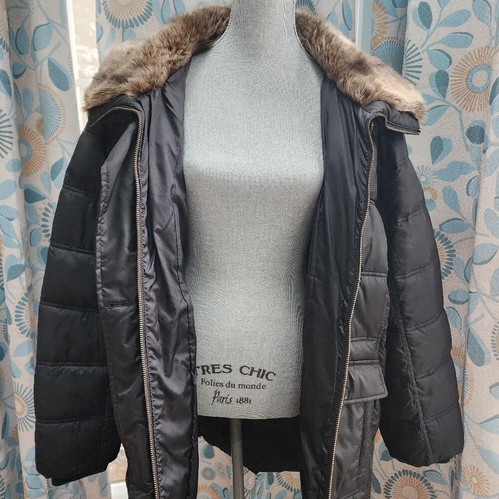 Landsend Long Black Puffer Coat with Faux Fur Collar - Picture 3 of 9